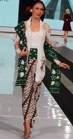 Fitinline.com: Kebaya, Fesyen Khas Indonesia